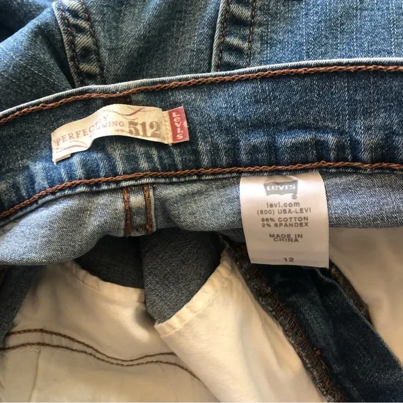 Perfectly Slimming Levi’s Cropped Denim Jeans 12 - Picture 11 of 13